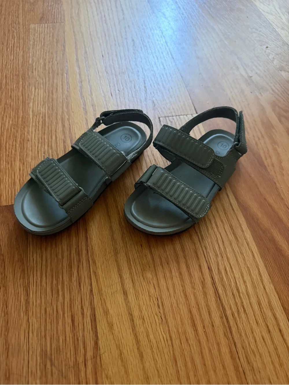 Cat & Jack 10C Green Kids Sandals